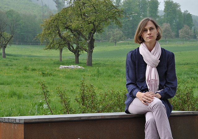 Die dreifache Mutter Sabina Ribaudo schätzt die naturnahe Lage und die guten ÖV-Verbindungen in Olten. (Bild:  B. Beyeler)