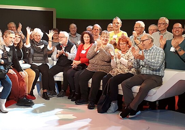 Fast 30 Mitglieder der IGöffA besuchten anlässlich des Herbstausfluges das Fernsehstudio in Oerlikon. (Bild: ZVG)