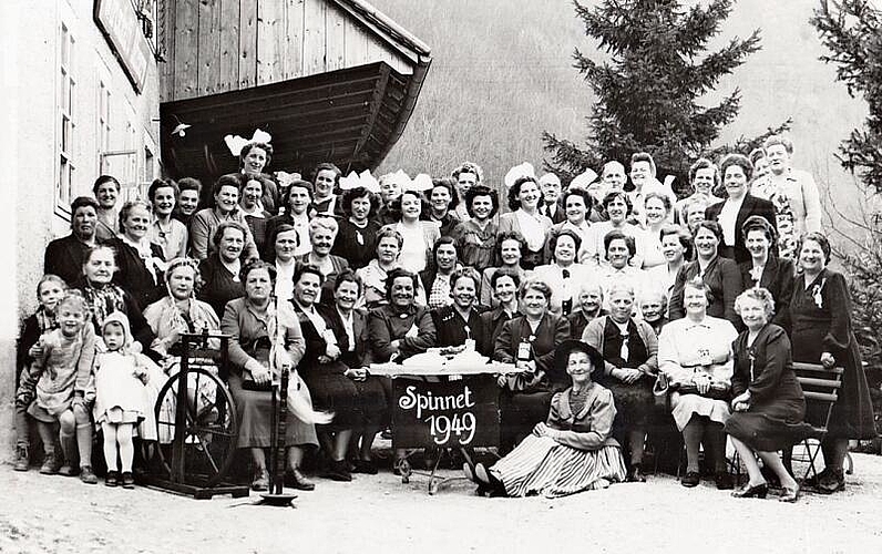 Die Wirtin Anna Hofer-Gfeller lud jeweils die Frauen zum «Spinnet» auf die Miesern ein, so auch 1949. (Bild: ZVG Verena Spielmann, Trimbach)