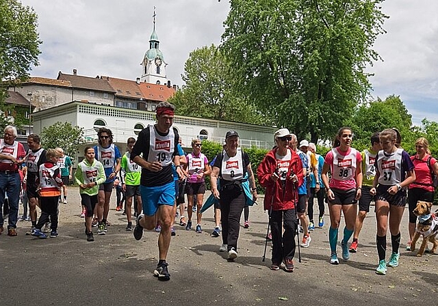 Am darauffolgenden zweistündigen Sponsorenlauf nahmen 55 Läufer/innen teil. Gesamthaft erliefen die Teilnehmenden 35’000 Franken. (Bild: ZVG)