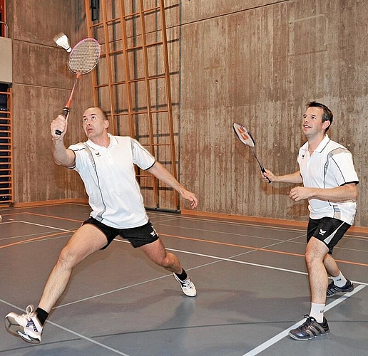 Badminton gibt Matthias Meyer (rechts im Bild) Energie und Abwechslung. (Bild: ZVG)
