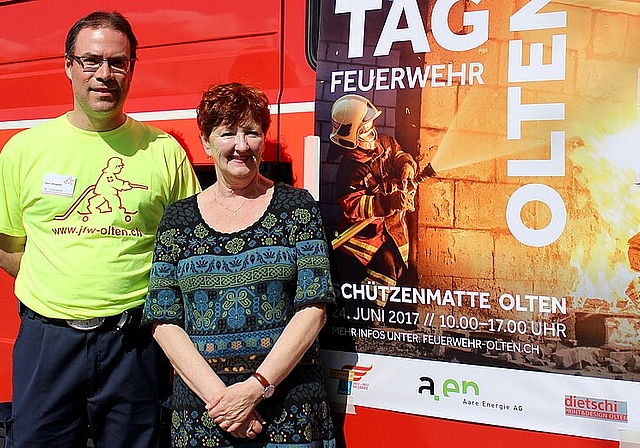 Ok-Präsidentin Iris Schelbert und Feuerwehrinstruktor Sven Wagner hoffen auf zahlreiche Besucher am Erlebnistag der Feuerwehr Olten. (Bild: ZVG)