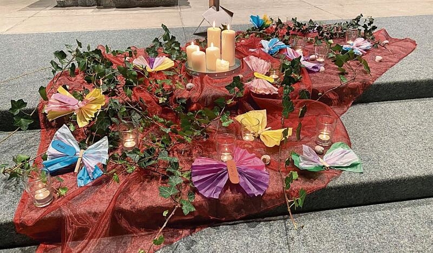 Bei der letztjährigen Gedenkfeier in der Pauluskirche drehte sich alles ums Thema Schmetterlinge. (Bild: ZVG)