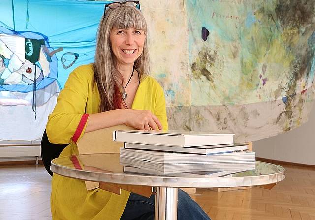 Selbst beschreibt sich die Märchenerzählerin Ines Henner als Mensch, der sich seine kindliche Neugier erhalten konnte. (Bild: mim)