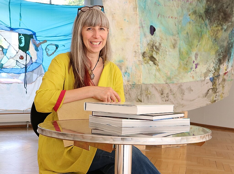 Selbst beschreibt sich die Märchenerzählerin Ines Henner als Mensch, der sich seine kindliche Neugier erhalten konnte. (Bild: mim)