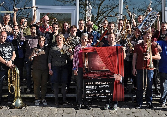 Die Stadtmusik Olten freut sich, wenn am 4. Mai im Stadttheater Olten zahlreiches Publikum in den Konzertsaal «hereinspaziert». (Bild: Patrick Weibel-Adam)