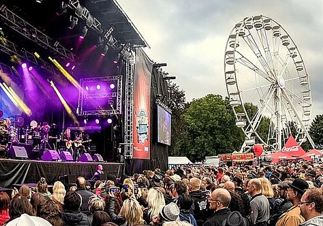 Am 1. September werden «Within Temptation» gemeinsam mit «Evanescene» am Riverside Open Air Aarburg auf der gleichen Bühne stehen. (Bild: ZVG)