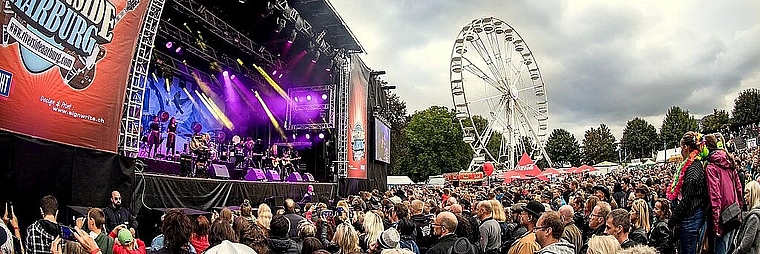 Am 1. September werden «Within Temptation» gemeinsam mit «Evanescene» am Riverside Open Air Aarburg auf der gleichen Bühne stehen. (Bild: ZVG)