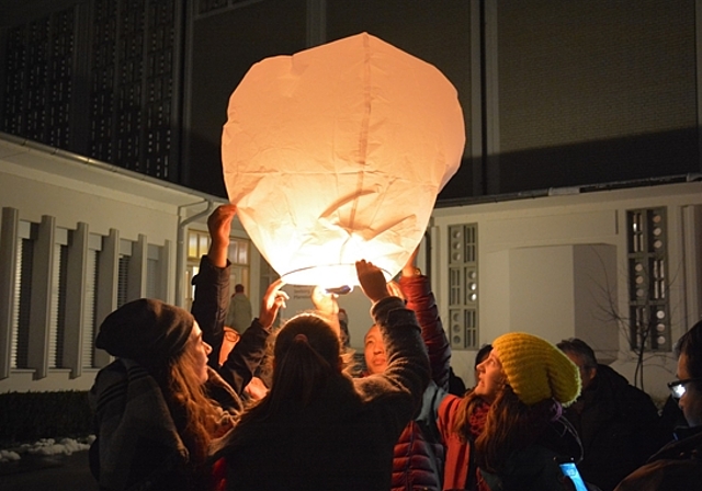 Durch das Projekt «LichtZeit in den Religionen« soll gemeinsam ein Zeichen für Frieden und Respekt gesetzt werden. (Bild: ZVG)