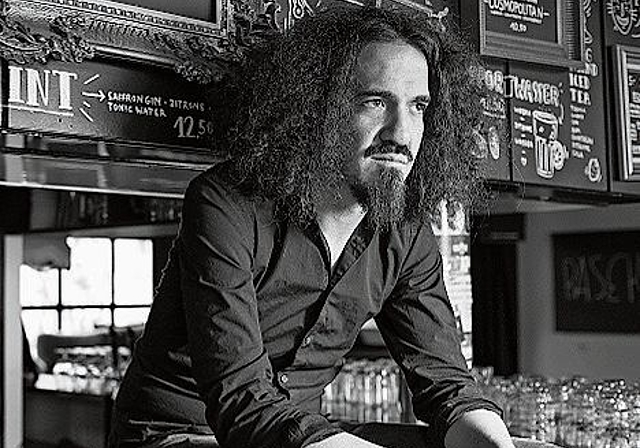 Daniel Kissling, Kulturschaffender und Barkeeper. (Bild: M. Isler)