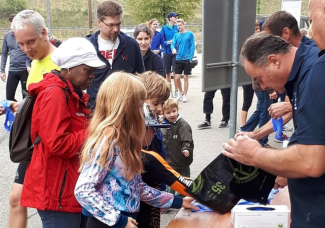 Der Plogging-Event hat mittlerweile regelmässige Teilnehmerinnen und Teilnehmer gewonnen. (Bild: ZVG)
