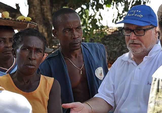 Stefan Frey (l.) wird versuchen das Projekt von Mad’Eole in Madagaskar in finanziell gesicherte Hände zu übergeben. (Bild: ZVG)