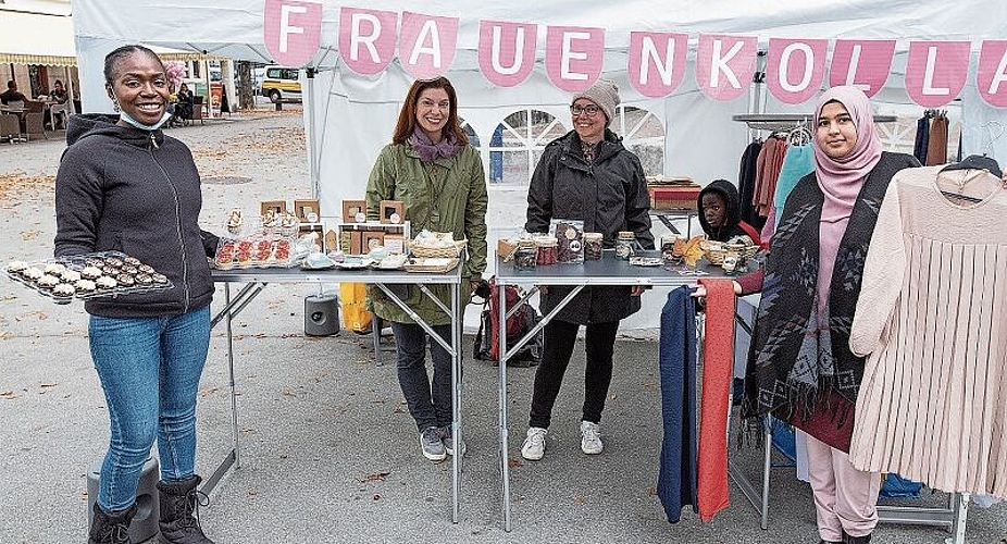 Das Frauen­kollektiv, ein Zusammenschluss aus Müttern aus der Region, die ihre Spezialitäten anbieten.
