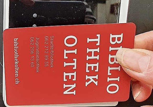 Badge-Leser und Karte. (Bild: ZVG)