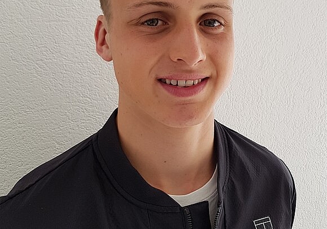Der Tennisspieler Mischa Lanz aus Hägendorf wird vom Kanton Solothurn mit einem Sportförderpreis von 8’000 Franken unterstützt. (Bild: ZVG)