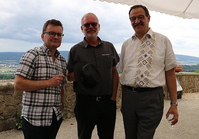 (v.l.) Peter Brunner (Oltner Kabarett Tage), Peter Temperli (Projektchor Olten und Mitglied Theater «1918.CH») und Daniel Graber (Projektchor Olten und Mitglied Theater «1918.CH»). (Bild: mim)