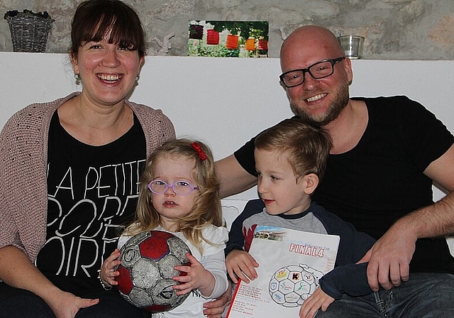 Handballer-Familie: Alexandra und Christian Roth mit ihren Kindern Marisol und Leandro. mim)
