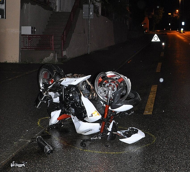 Ein 34-Jähriger verlor in der Nacht auf Samstag in Olten die Kontrolle über sein Motorrad und stürzte. (Bild: ZVG)