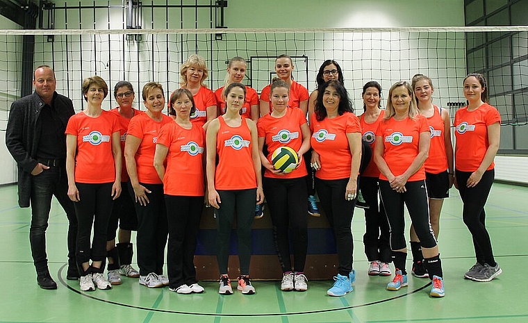 Die Spielerinnen des SVKT Olten Netzball erhielten durch das neue Outfit einen Motivationsschub. (Bild: ZVG)