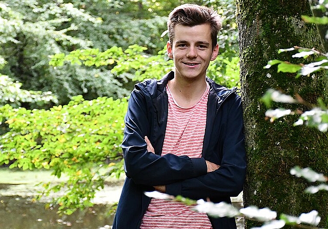 Schon seit Jahren läuft Marius Kaiser während seines OL-Trainings am Waldweiher in Starrkirch-Wil vorbei. (Bild: Franz Beidler)
