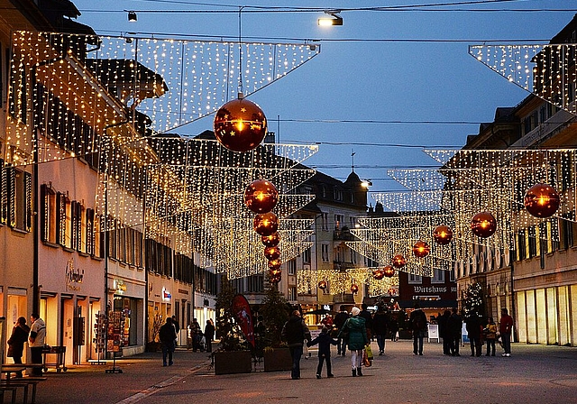 Am Sonntag, 16. Dezember können Interessierte an der Führung «Altstadt im Advent» Geschichten rund um die Vorweihnachtszeit entdecken. (Bild: ZVG)
