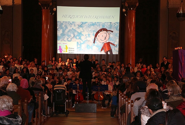 Die Hübeli-Kinder bestritten Mitte Dezember ihr Adventskonzert. (Bild: ZVG)