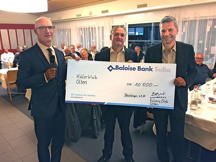 (v.l.) Lukas Eisner (Golfclub Heidental und Rotary Club Olten), Christian Wüthrich (Präsident Rotary Club Olten) und Adrian Studer (Baloise Bank SoBa). (Bild: ZVG)