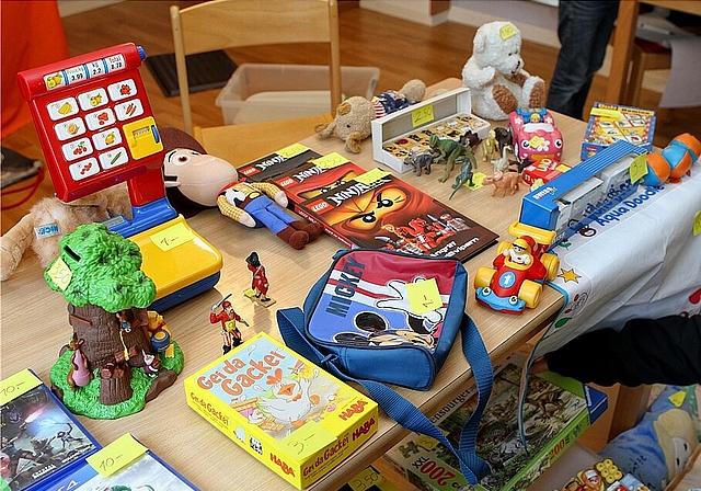 Flohmarkt im Chinderhort. (Bild: ZVG)