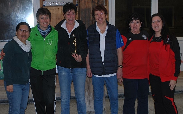 Siegerfoto (v.l.): Ning Lütold und Yvonne Schüpbach (2. Platz), die Siegerinnen Dominique Hueguenin und Nicole Wettstein sowie Barbara und Daniela Maurer (3. Platz). (Bild: ZVG)