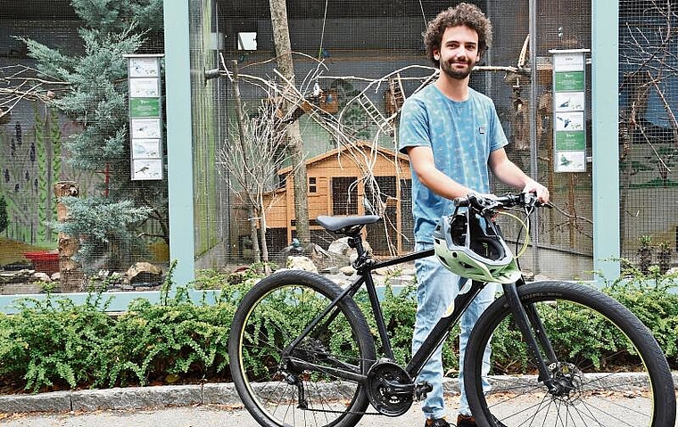 Im Vögeligärtli treffen sich Velo-Verrückte jeden letzten Freitag im Monat zur Velodemo. Mit dabei: Lukas Lütolf. (Bild: Cyrill Pürro)