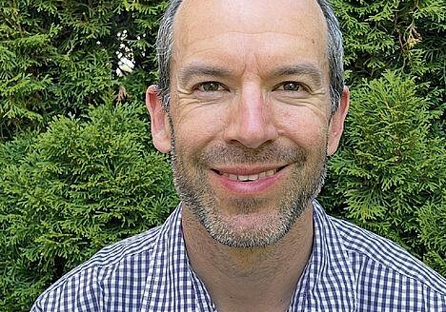 Elie Peter, Kommunikationsverantwortlicher und Schriftsteller. (Bild: ZVG)