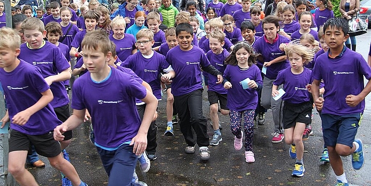 Auch zahlreiche Schüler laufen am Samstag, 20. Mai für den guten Zweck. (Bild: ZVG)
