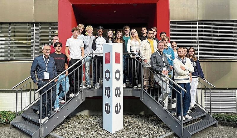 Die Wirtschaftswoche der Kanti war zu Besuch bei der EAO in Olten. (Bild: ZVG)