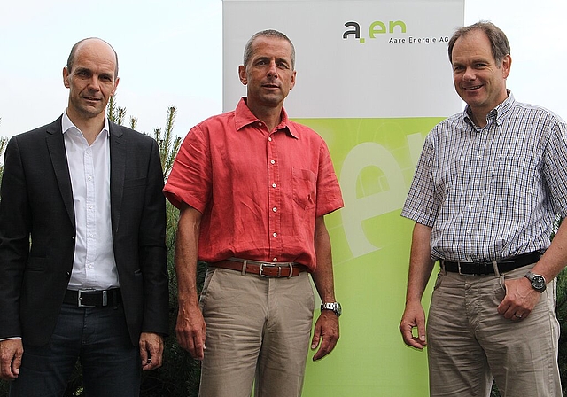 (v.l.) OK-Mitglied Walter von Känel, Beat Erne von der a.en (neuer Hauptsponsor) und OK-Präsident Peter Schafer freuen sich auf den 41. GP Olten. (Bild: mim) 