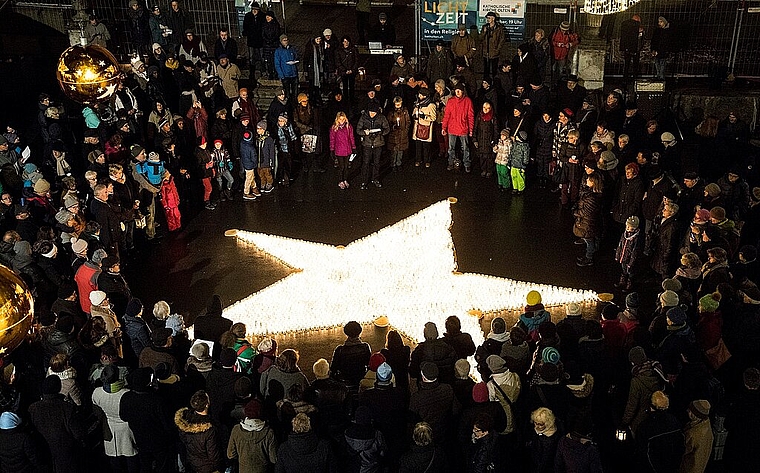 Das Lichtermeer auf der Oltner Kirchgasse. (Bild: ZVG)