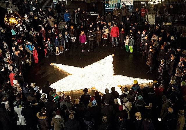 Das Lichtermeer auf der Oltner Kirchgasse. (Bild: ZVG)
