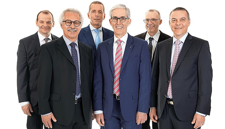 Alte und neue a.en-Geschäftsleitung (v.l.): Silvio Bondt, Hans-Jörg Scheiwiller, Beat Erne, Norbert Caspar, Rolf Hess und Roland Bolliger. (Bild: ZVG)