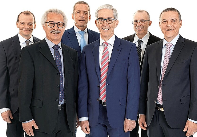 Alte und neue a.en-Geschäftsleitung (v.l.): Silvio Bondt, Hans-Jörg Scheiwiller, Beat Erne, Norbert Caspar, Rolf Hess und Roland Bolliger. (Bild: ZVG)