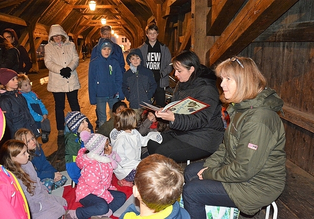Der Vorlesetag vom Mittwoch, 23. Mai soll nicht nur Kinder, sondern auch Erwachsene animieren, selbst ihre Lieblingsgeschichte mit anderen zu teilen. (Bild: vwe/Archiv)