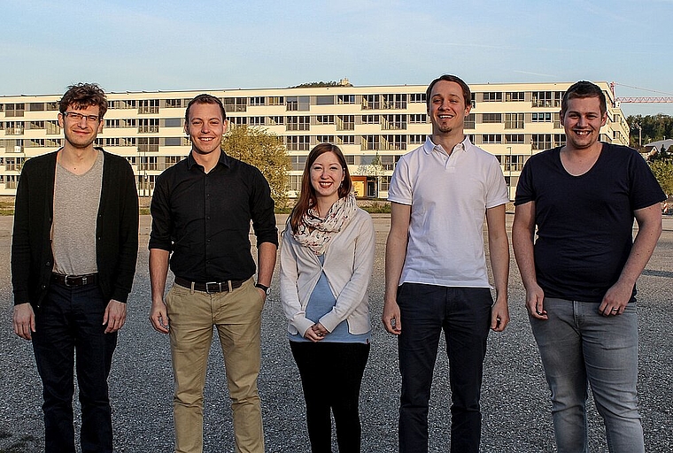 Der Vorstand Quartierverein Olten Südwest (v.l.): Samuel Weiss (Präsident), Jonas Däster (Presseverantwortlicher), Patrizia Oesch (Aktuarin), Alain Annaheim(Vorstandsmitglied) und Kevin Trüssel (Kassier). (Bild: ZVG)