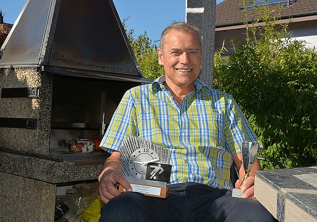 Der Sportfan Heinz Fritschi ist seit 45 Jahren stolzes Mitglied des FC Dulliken. (Bild: B. Beyeler)