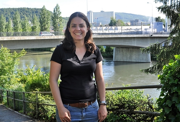 Helen Rutishauser setzt sich als kantonale Fledermausschutz-Beauftragte für die Förderung und Erhaltung der Fledertiere ein, beispielsweise mit Kästen an der Rankwogbrücke in der Region Olten. (Bild: vwe)
Helen Rutishauser setzt sich als kantonale Fledermausschutz-Beauftragte für die Förderung und Erhaltung der Fledertiere ein, beispielsweise mit Kästen an der Rankwogbrücke in der Region Olten. (Bild: vwe)