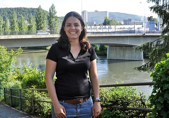 Helen Rutishauser setzt sich als kantonale Fledermausschutz-Beauftragte für die Förderung und Erhaltung der Fledertiere ein, beispielsweise mit Kästen an der Rankwogbrücke in der Region Olten. (Bild: vwe)