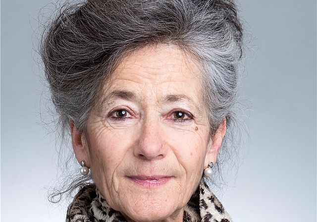 Eva Schiffer, Dozentin für Philosophie, moderiert das Café Philo. (Bild: ZVG)