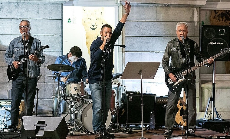 Die Woodbees werden am Mittwoch, 31. Juli vor dem Chöbu rocken. (Bild: Patrick Lüthy)