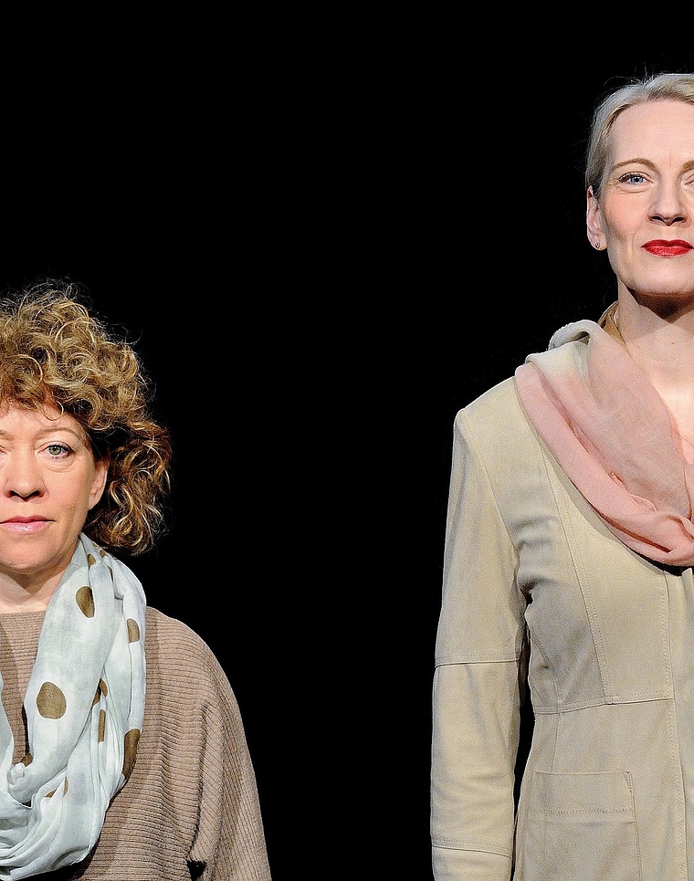 Am Freitag, 5. und Samstag, 6. April zeigen Marion Bach und Heike Ronniger ihr neues Programm «Mittendrin ist auch daneben» im Theaterstudio Olten. (Bild: ZVG)