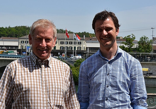 Herbert Schibler, Theaterdirektor (l.), und Christian Gressbach, Geschäftsleiter Olten Tourismus, erhielten gemeinsam den 3. Tourismuspreis des Kantons Solothurn. jp)