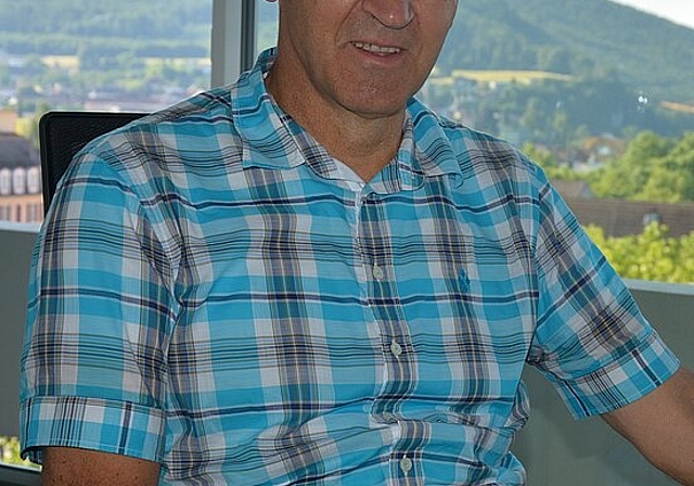 Ende November dieses Jahres wird Ueli Kleiner, Direktionsleiter Bildung und Sport, pensioniert. (Bild: vwe)