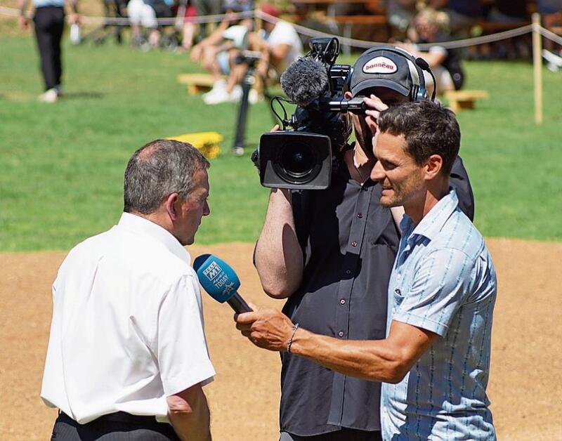 OK-Präsident Walter Wobmann im Interview bei Tele M1.