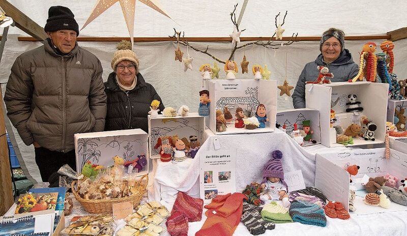 An diesem Stand wurde für Kinder- und Jugendarbeit für Immigranten gesammelt.
